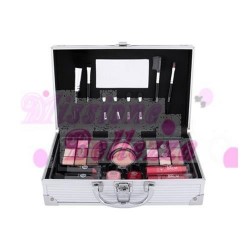 VALIGETTA BEAUTY MAKE-UP 2K FROM BARCELLONA WITH LOVE